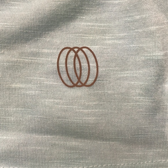 NWoT pale green/mint workout top XS - Picture 2 of 5